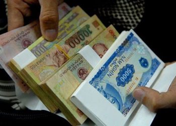 Xử lý vi phạm mua, bán ngoại tệ và đổi tiền sai dịp Tết