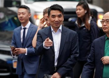 CEO Zoom lọt top tỷ phú 2020