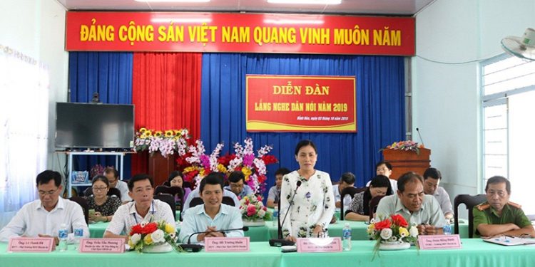 Diễn đàn lắng nghe dân nói