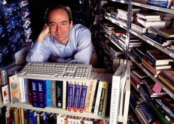 Jeff Bezos – người xây ‘đế chế’ Amazon 27 năm