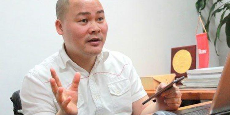 CEO Nguyễn Tử Quảng kêu gọi dùng Bluezone, fan nói “Mong Bluezone không có dịp cài lại”